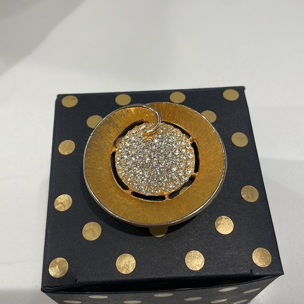 Vintage BSK Signed Gold Tone and Clear Rhinestone Round Brooch—Beautiful!  EUC